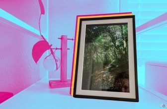 Displaying off images in type