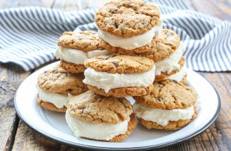 The BEST Ice Cream Cookie Sandwiches