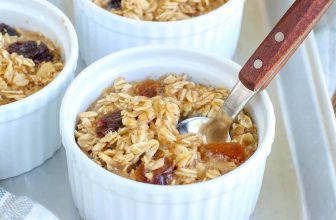 Irresistible Baked Oatmeal Cups – Barefeet In The Kitchen