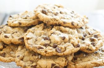 Salted Chocolate Chip Cookies – Barefeet within the Kitchen