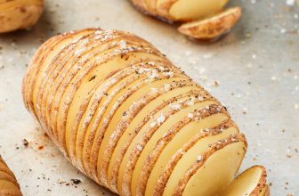 Hasselback Potatoes – Barefeet within the Kitchen