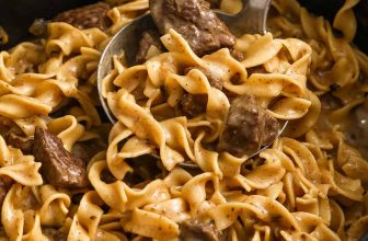 Crock Pot Beef and Noodles